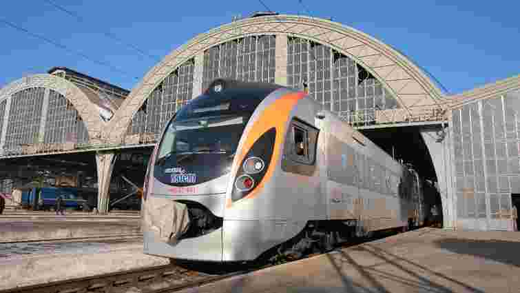 «Укрзалізниця» відновлює залізничне сполучення зі Львовом