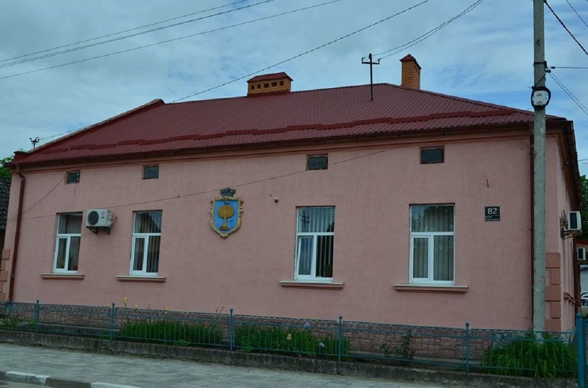 Частина працівників Миколаївської міськради на Львівщині пішла на карантин