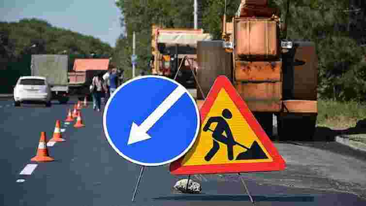 Зеленський підписав закон, що дозволить ОДА ремонтувати дороги в кредит