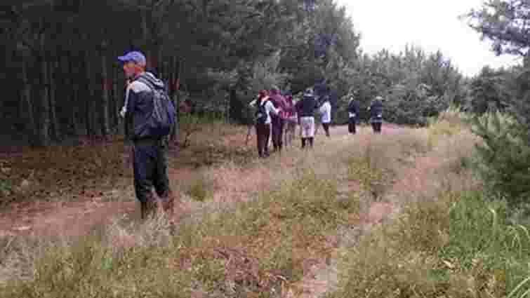 На Жовківщині п’ятий день шукають 59-річну жінку, яка зникла в пирятинському лісі