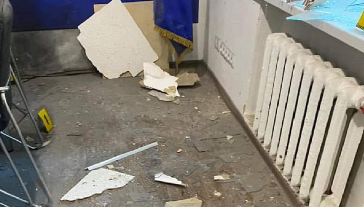 22-річна дівчина постраждала від вибуху в полтавському офісі ОПЗЖ