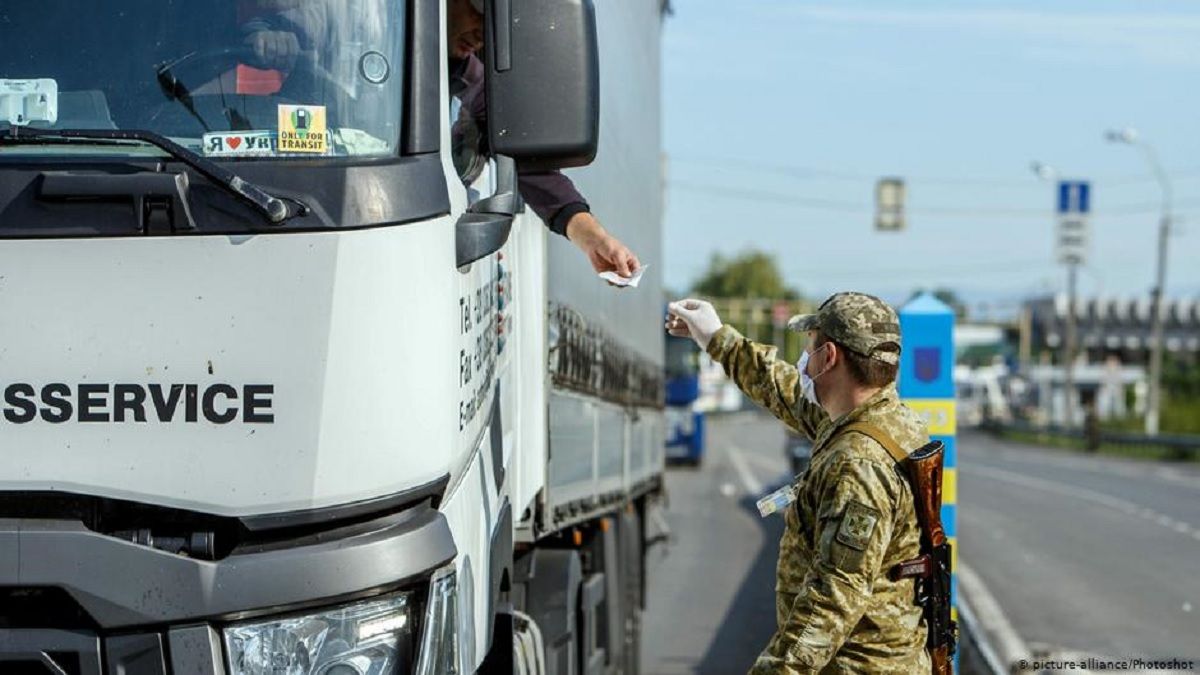Угорщина заборонила в'їзд українцям через нові спалахи коронавірусу