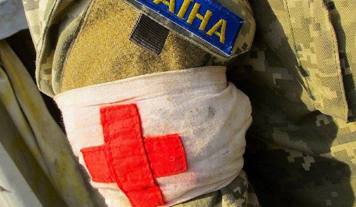 На Донбасі бойовики вбили військового медика під час евакуації загиблого
