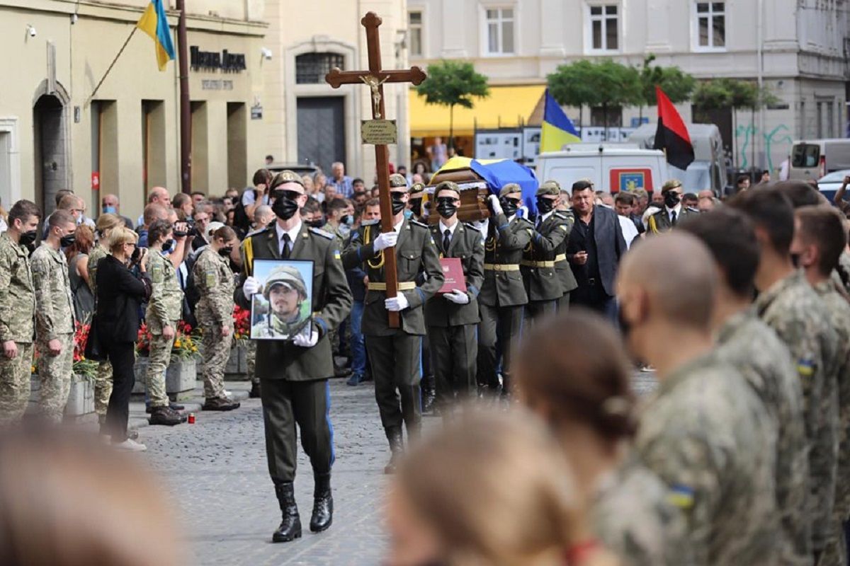 У Львові попрощалися з Героєм України Тарасом Матвіївим