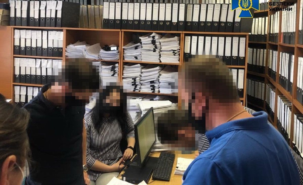 У Дніпрі чиновники незаконно передали у комерційну власність землі на 1,5 млрд грн
