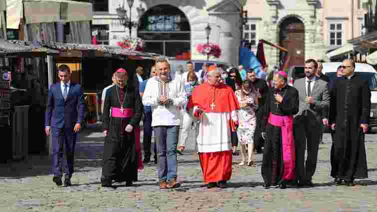 У Львові з візитом перебуває кардинал Ватикану