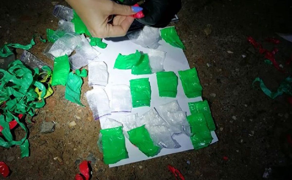 Львівські поліцейські затримали наркокур'єра з понад 40 пакетиками амфетаміну
