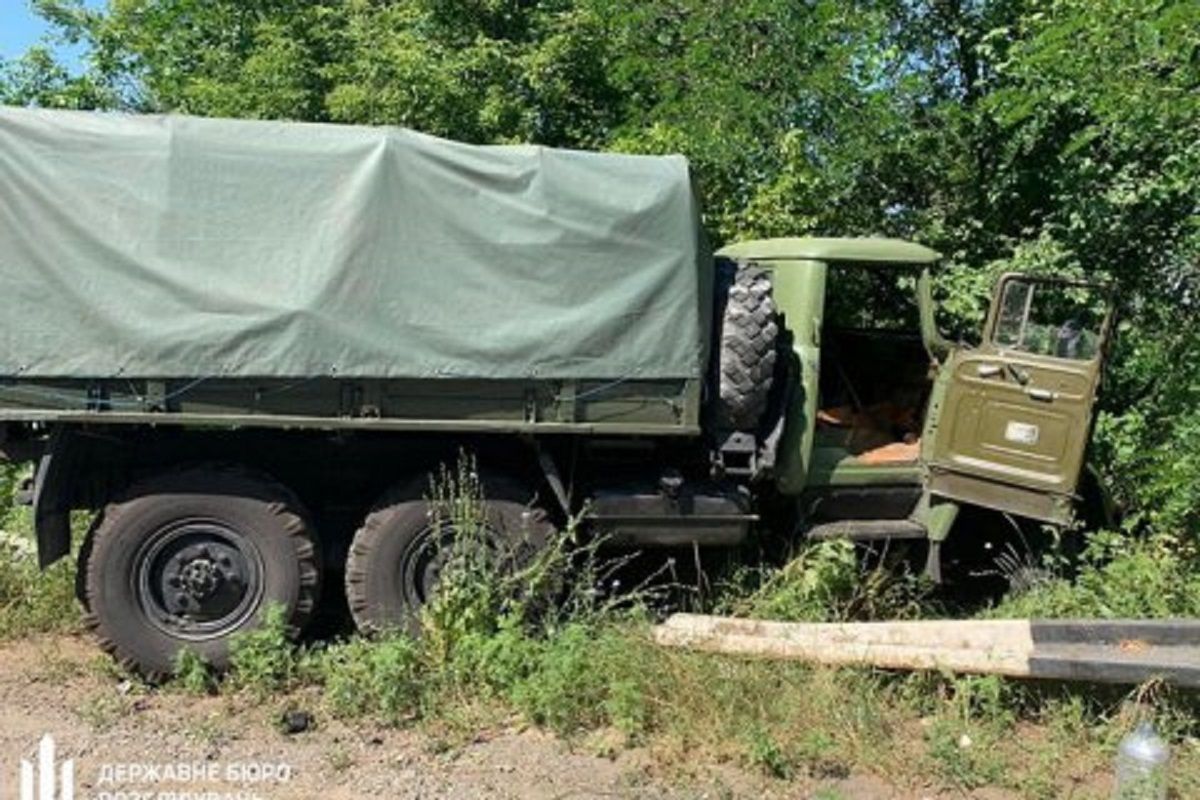 На Дніпропетровщині вантажівка Нацгвардії в’їхала в легковик, двоє людей загинули