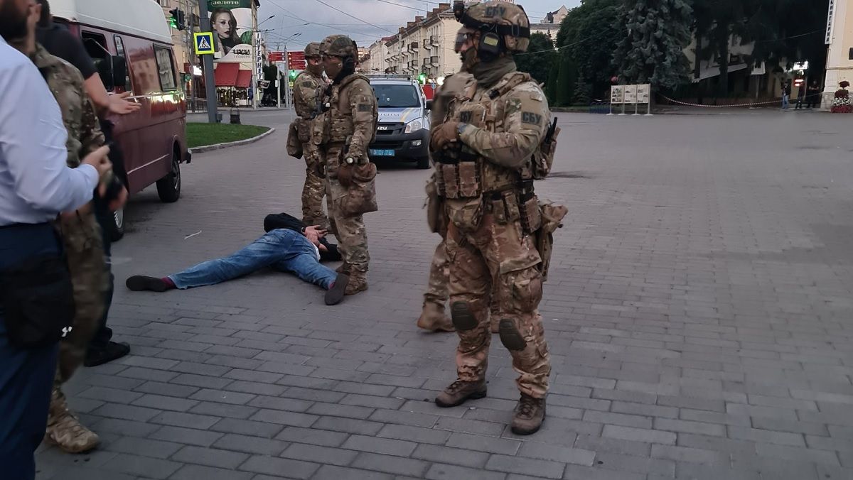 Поліція затримала луцького терориста, усіх заручників звільнено