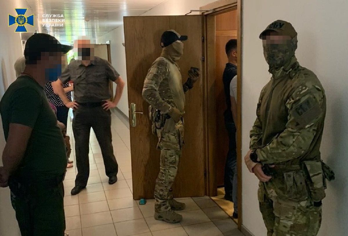 Чиновники «Укрзалізниці» розкрадали кошти на постачанні неякісних запчастин з РФ