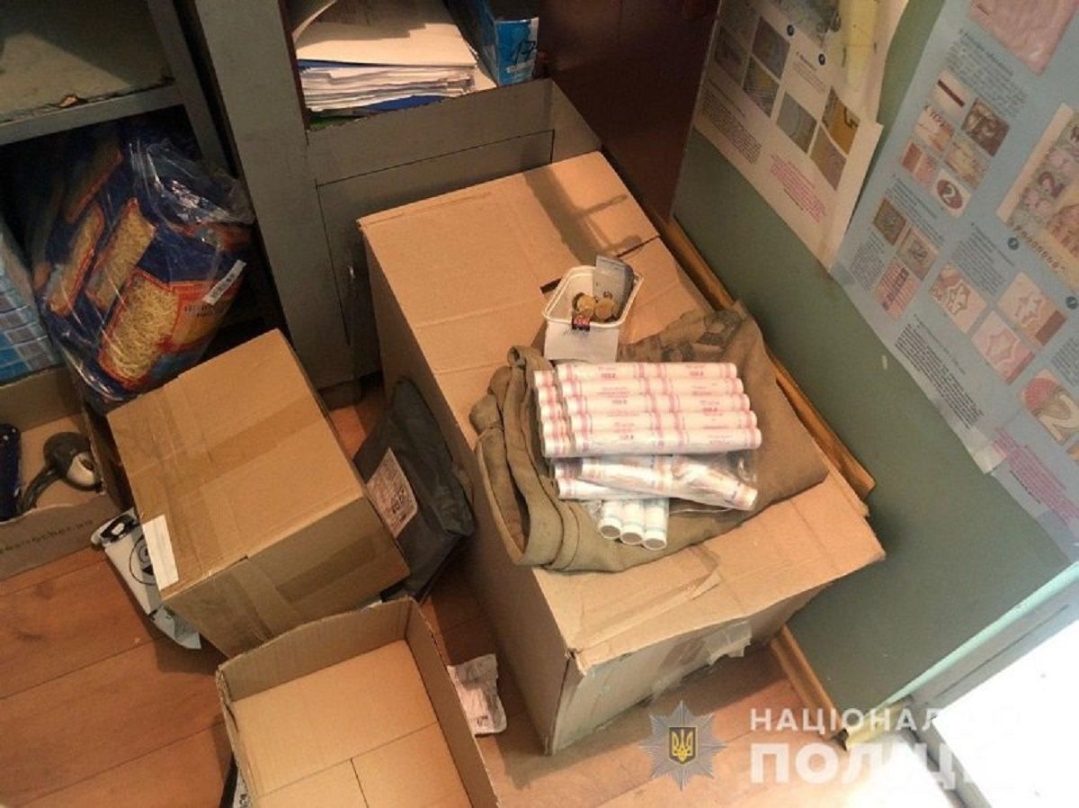 У Харкові невідомий з палицею пограбував відділення «Укрпошти»