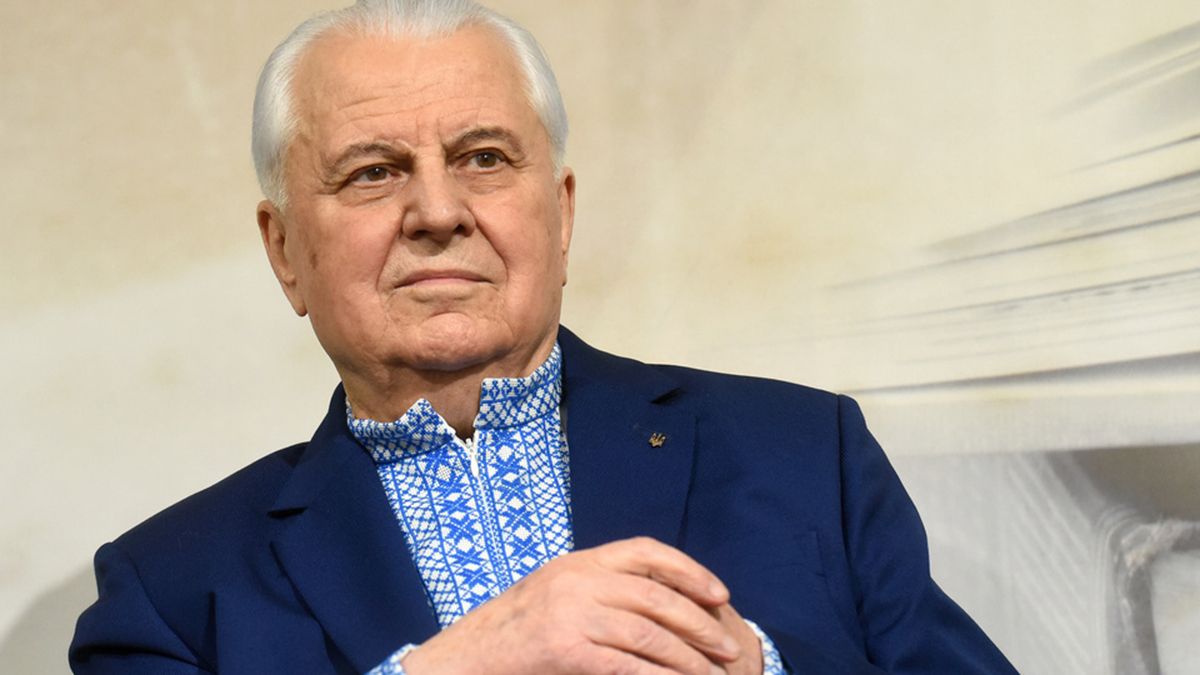 Леонід Кравчук очолив українську делегацію на переговорах у Мінську