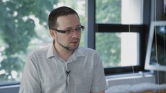 «Крим передали Україні, щоб тісніше прив’язати до Росії»