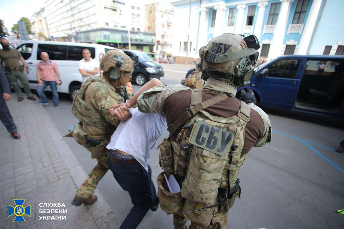 Суд арештував без права застави Сухроба Карімова за захоплення банку в Києві