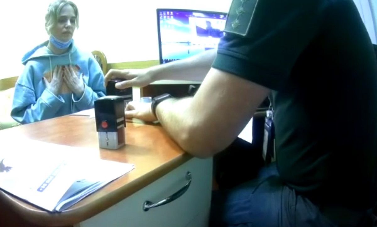 Російській співачці «Глюкозі» на три роки заборонили в’їзд в Україну