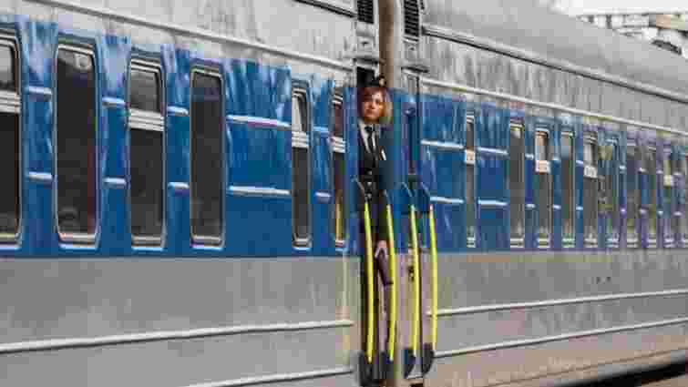 «Укрзалізниця» відновила зупинки потягів у Тернополі та Луцьку