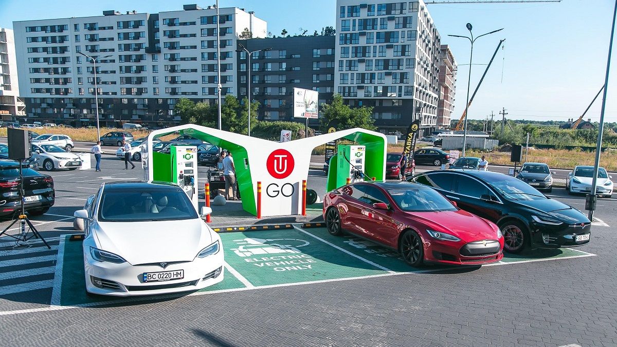 У Львові запрацювала найпотужніша швидкісна електрозарядна станція України