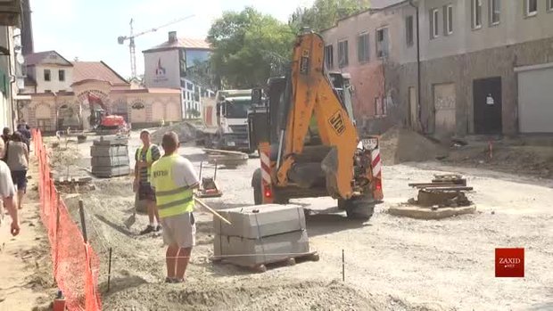 Вул. Богдана Хмельницького у Львові ремонтують із випередженням графіку