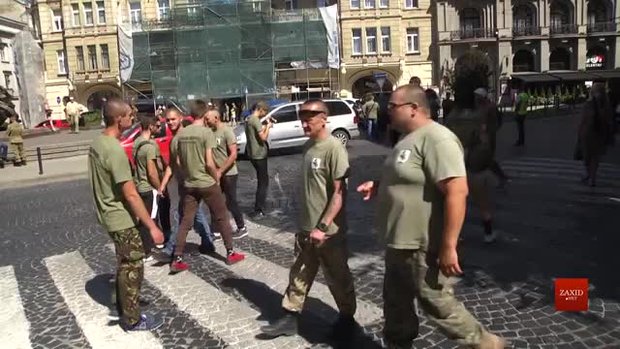 Скандальний учасник «бурштинових воєн» приїхав до Львова вимагати відставки Василя Віконського