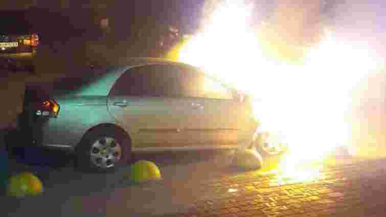 На Київщині спалили авто журналістів програми «Схеми»