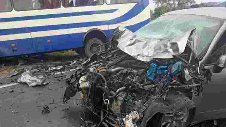 63-річний водій Renault Scenic спричинив смертельну ДТП з рейсовим автобусом на Сколівщині