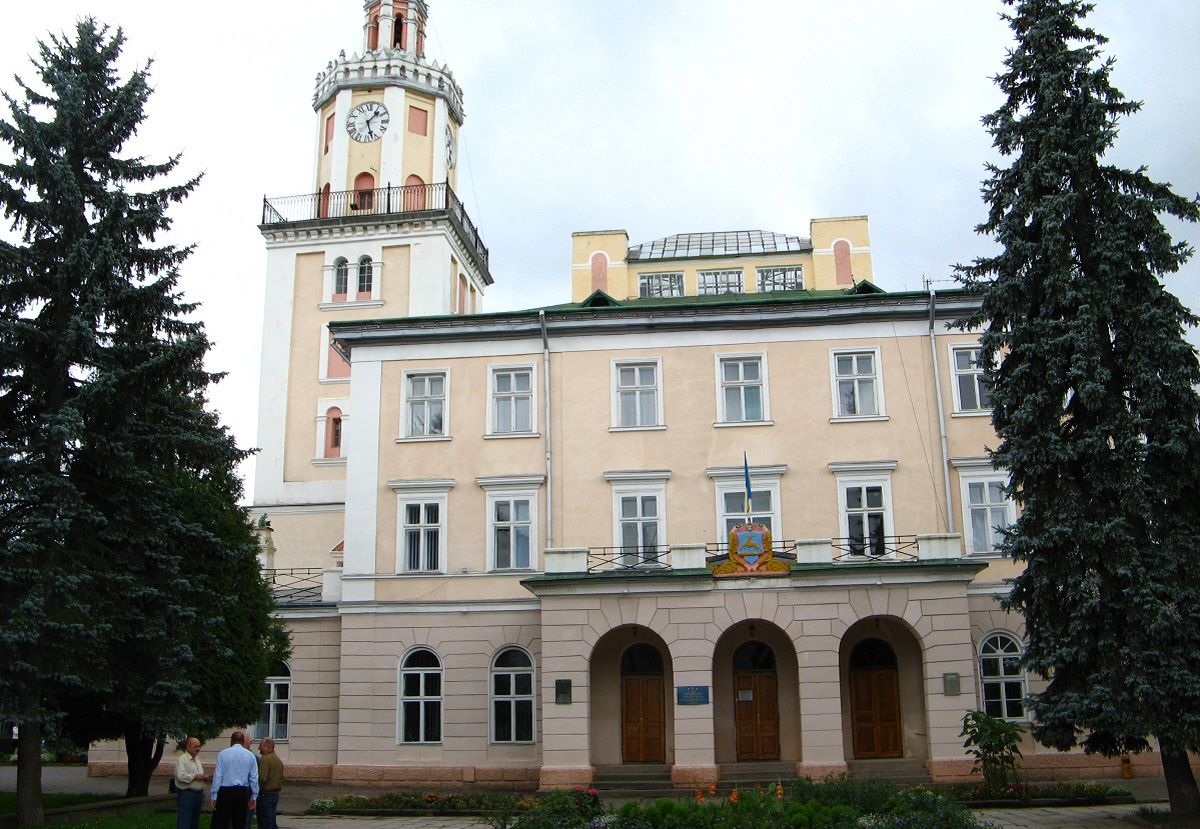 Самбірська міськрада відмовилася посилювати карантин через червоний рівень небезпеки