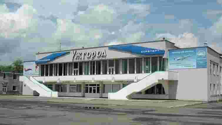 Шмигаль заявив про домовленість зі Словаччиною щодо розблокування аеропорту «Ужгород»