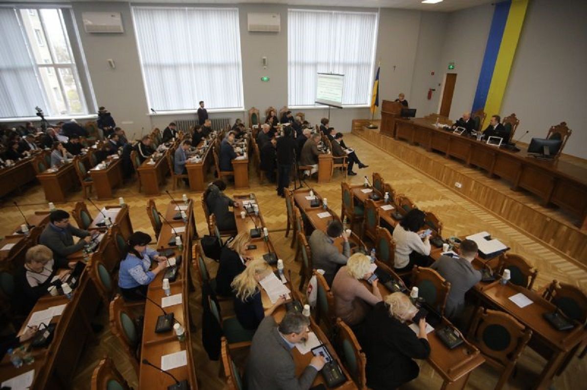 Засідання сесії Львівської міськради скасували через коронавірус у депутатів 
