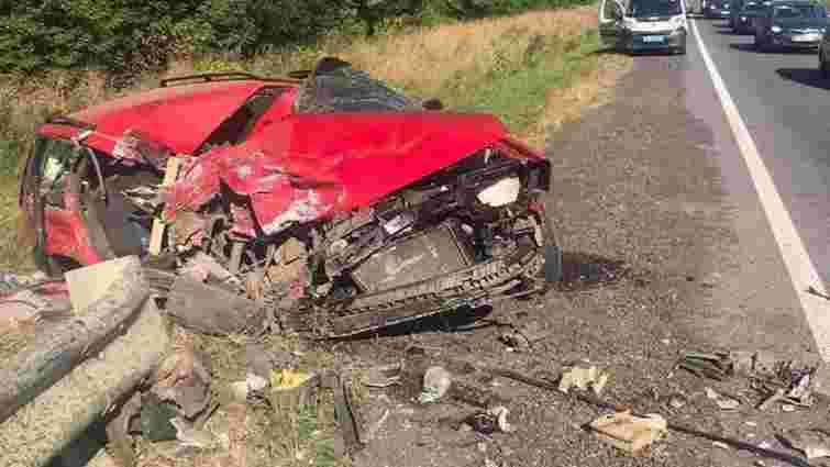 27-річний водій Volkswagen Passat спричинив смертельну лобову ДТП з фурою на Жовківщині