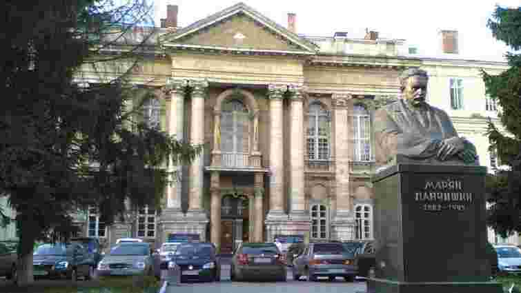 Ще дві лікарні на Львівщині відкрили для прийому хворих на Covid-19