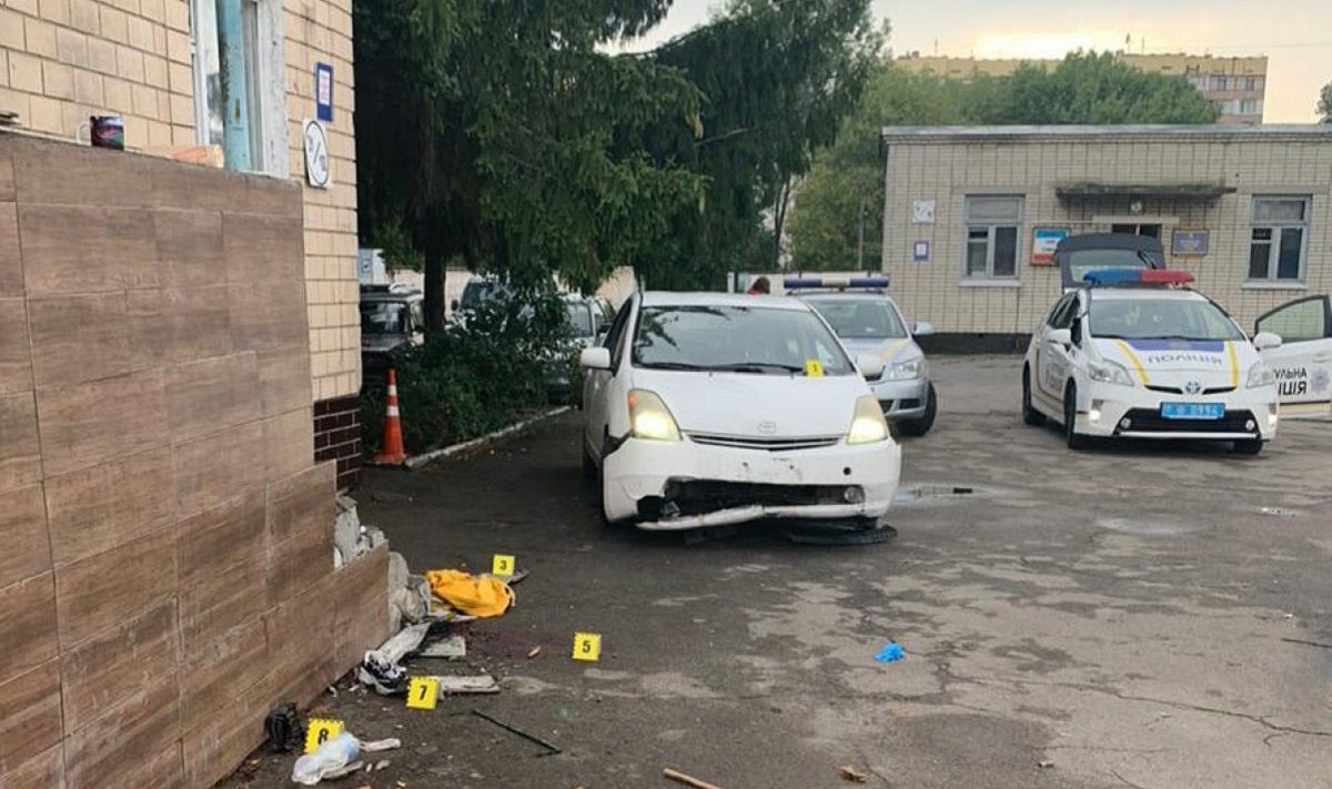Двом курсанткам ампутували ноги після наїзду нетверезого майора у Києві