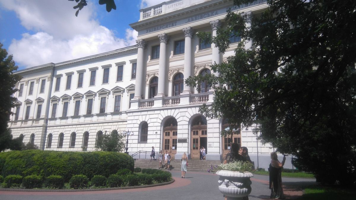 Посадовця Львівської політехніки підозрюють у службовій недбалості на 1 млн грн