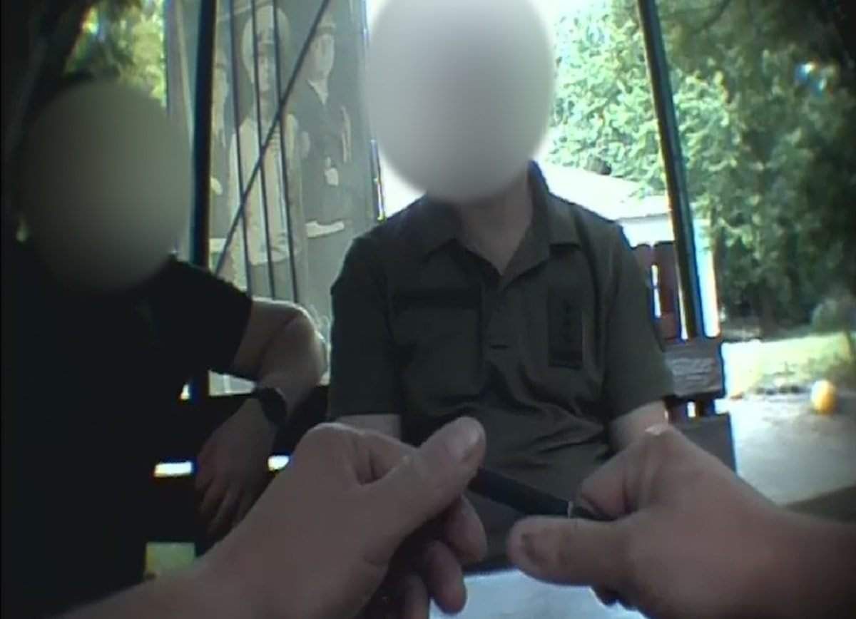 ДБР розсекретило матеріали про мільйонний «відкат» на медичних масках для військових
