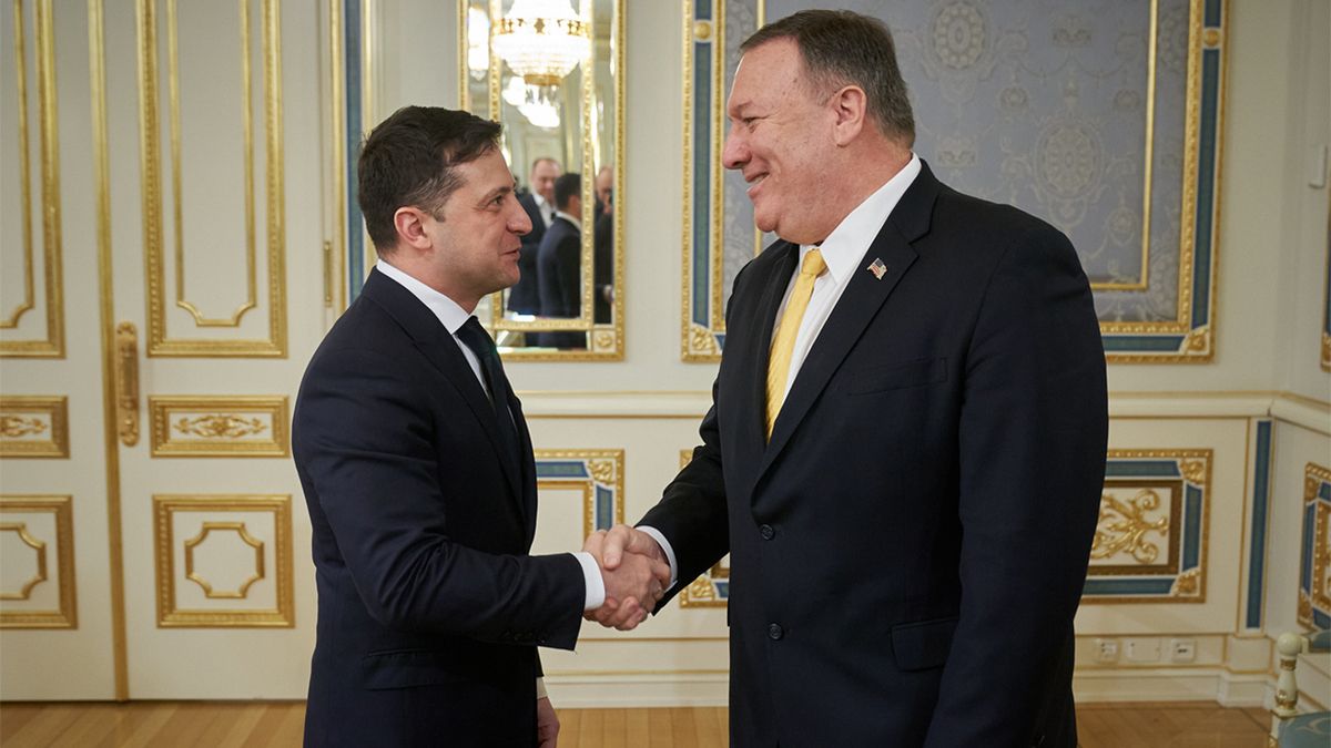 Держдеп США оприлюднив нові деталі розмови Помпео із Зеленським