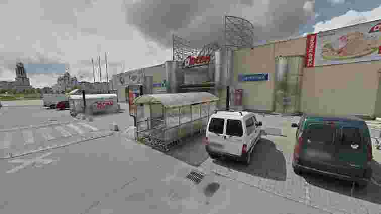 Сихівський супермаркет «Арсен» закривають на реконструкцію