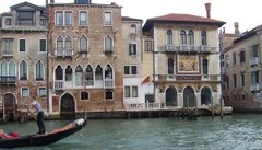 Маски у Венеції: фестиваль в умовах пандемії