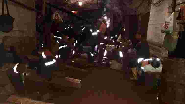 Майже 400 шахтарів страйкують під землею в Кривому Розі через низькі зарплати
