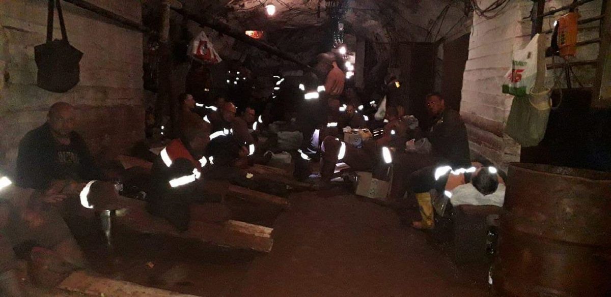Майже 400 шахтарів страйкують під землею в Кривому Розі через низькі зарплати
