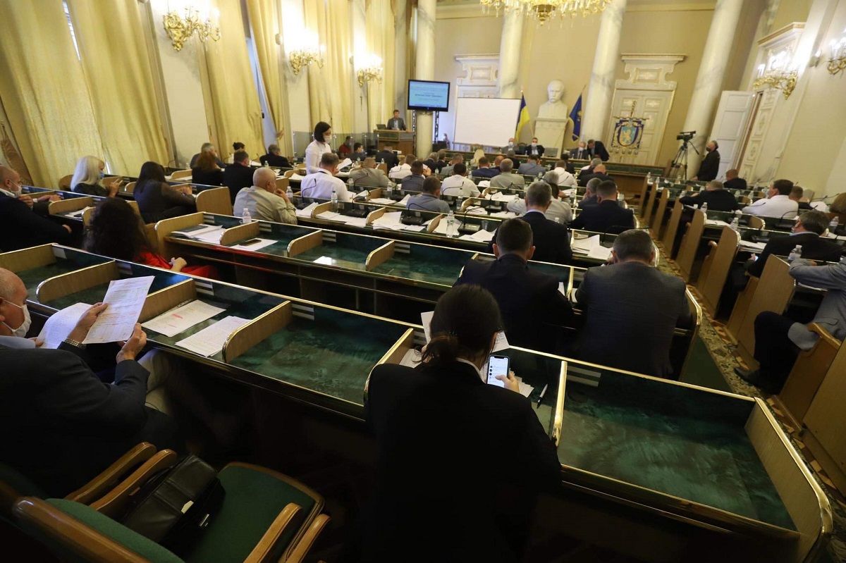 Львівська облрада визнала незадовільною роботу уряду у боротьбі з Covid-19