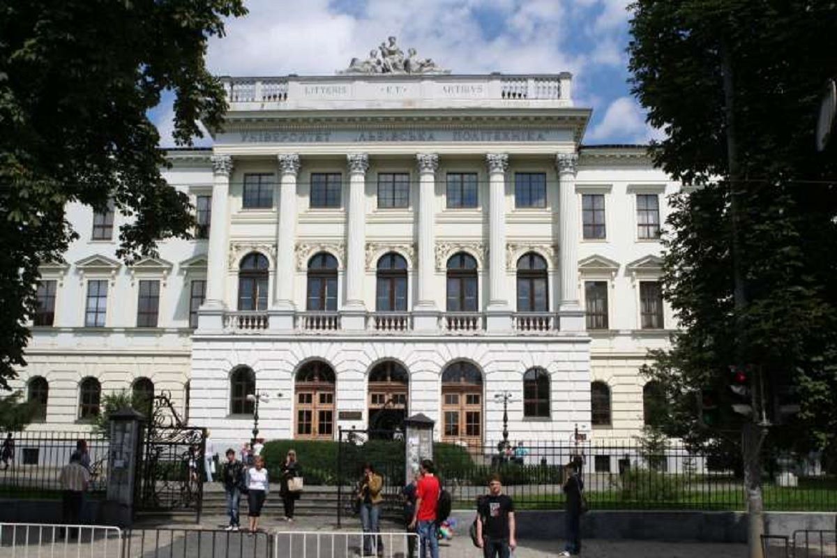 «Львівська політехніка підтримала проект ремонту вулиці Бандери», - Маруняк
