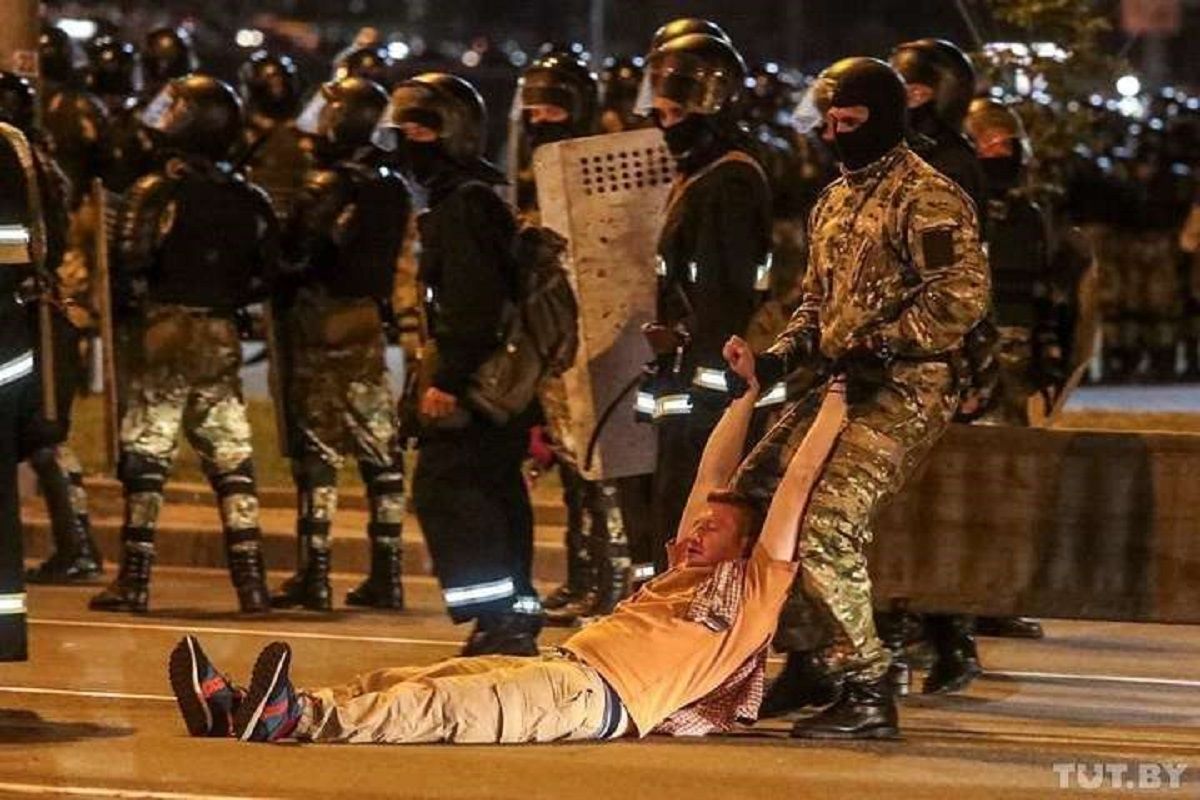 У Білорусі хакери перервали трансляцію держканалів кадрами побиття демонстрантів