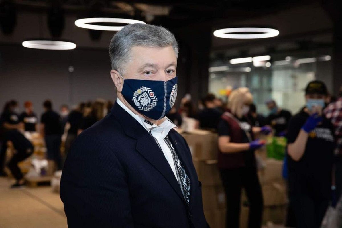 Петро Порошенко захворів на коронавірус