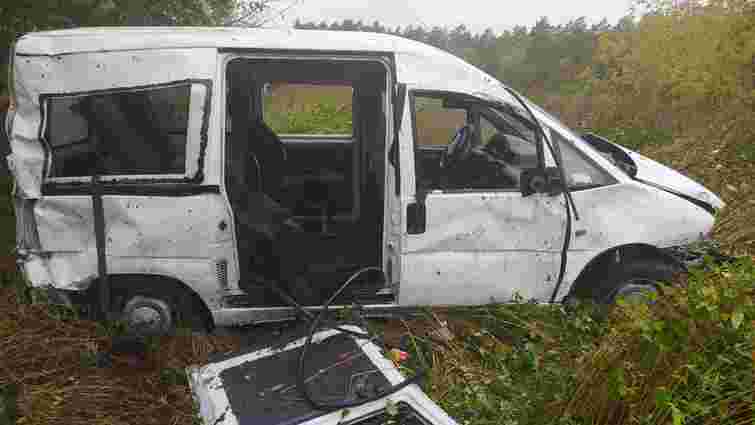 На Бродівщині внаслідок ДТП загинув пасажир Peugeot Expert