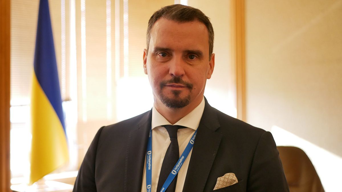 Зеленський звільнив Айвараса Абромавичуса з посади керівника «Укроборонпрому»