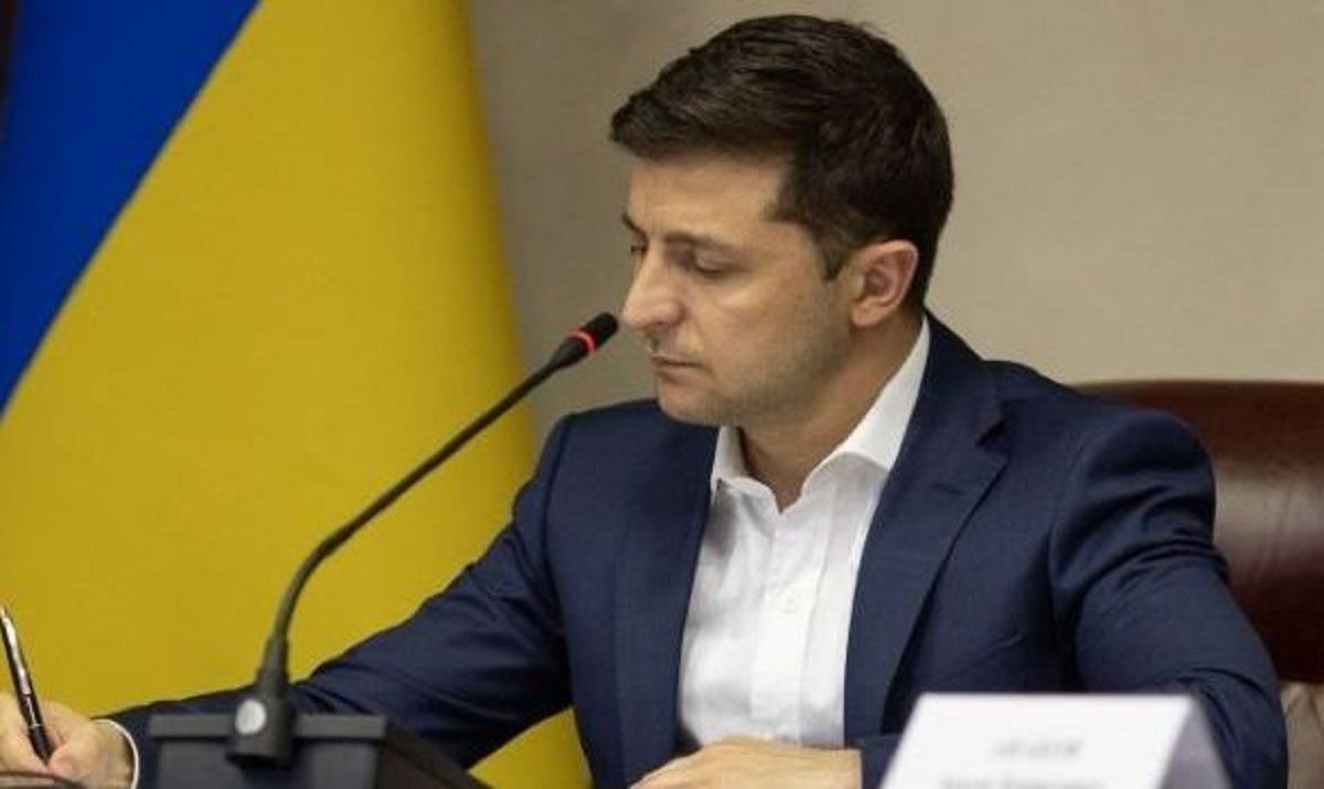 Зеленський продовжив мораторій на стягнення майна за валютними кредитами