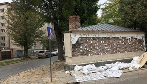 Кандидат в мери Львова Назарій Брезіцький почав демонтаж свого самобуду