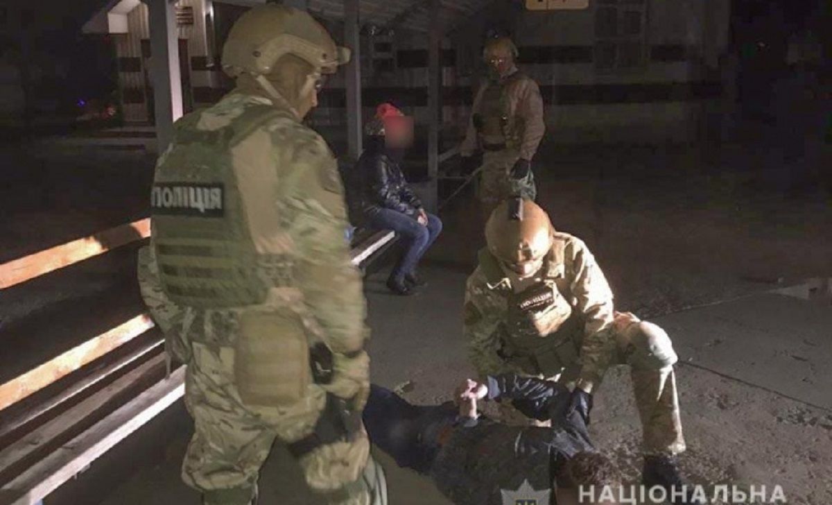 Поліція затримала харків'ян, які обікрали банкомати в 4 областях України