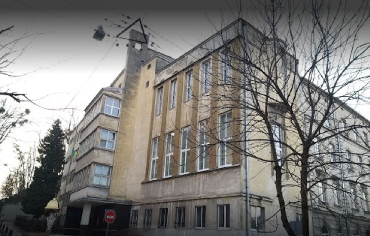 Львівський ліцей перейшов на дистанційне навчання через спалах коронавірусу