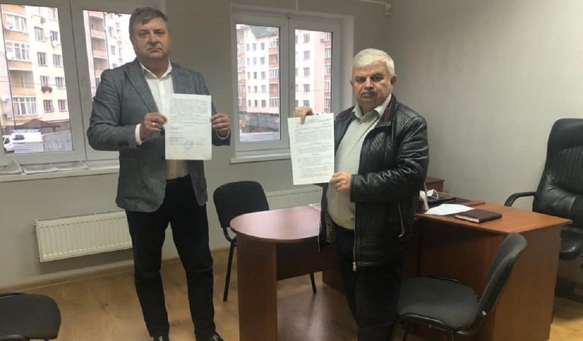 Кандидат у мери Стрия підкуповує пенсіонерів безкоштовним проїздом