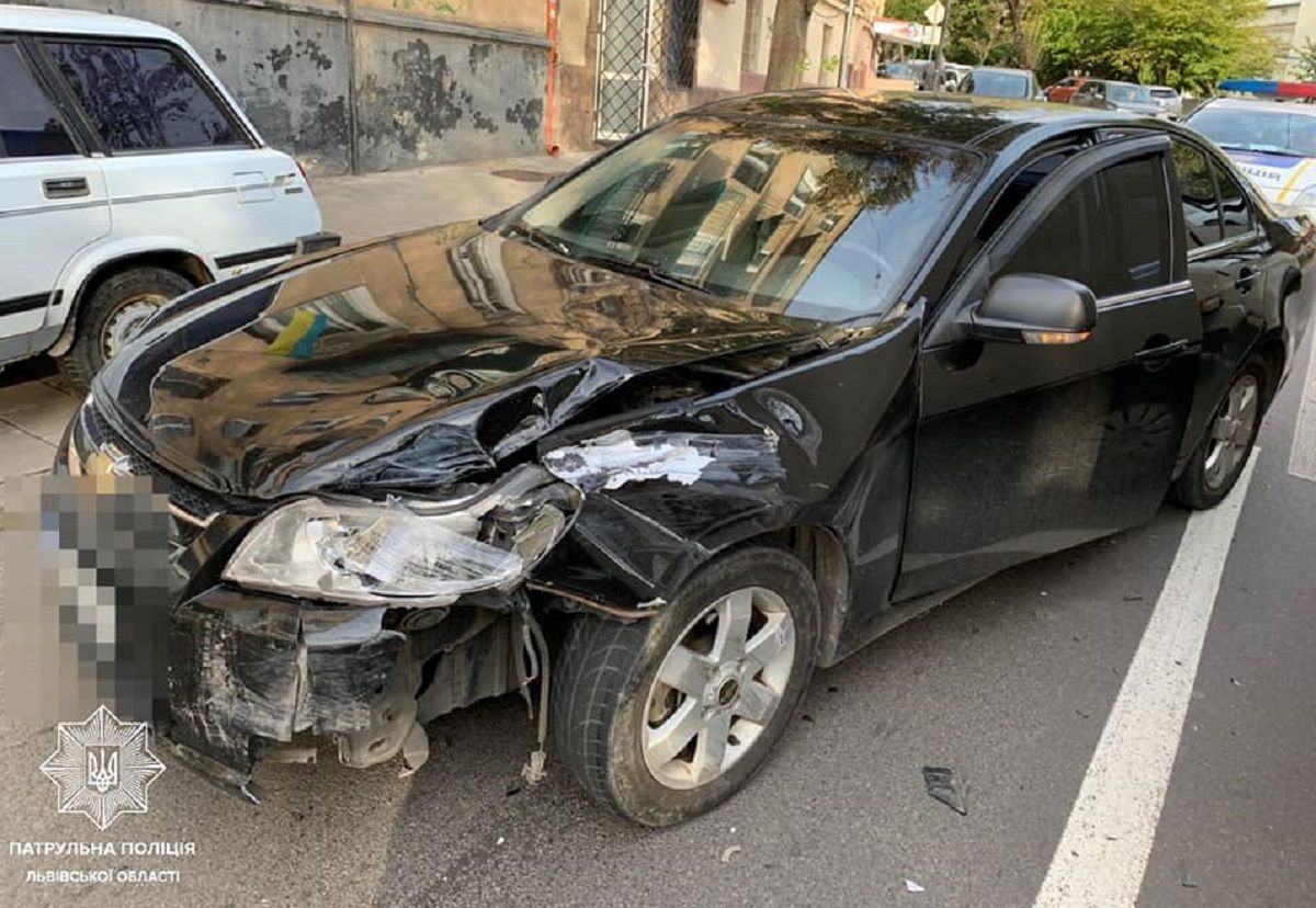 У винуватця ДТП у Львові патрульні виявили перевищення алкоголю майже в 13 разів